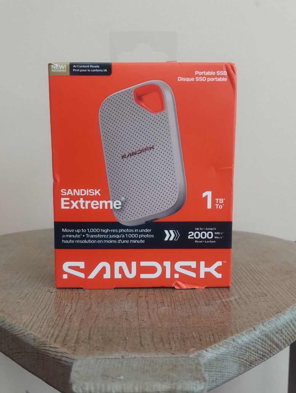 SanDisk Extreme Portable SSD 1TB - Red/White